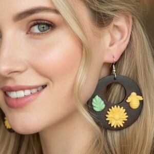 Round wooden porcelain flower earrings, earrings made of wood and porcelain, car